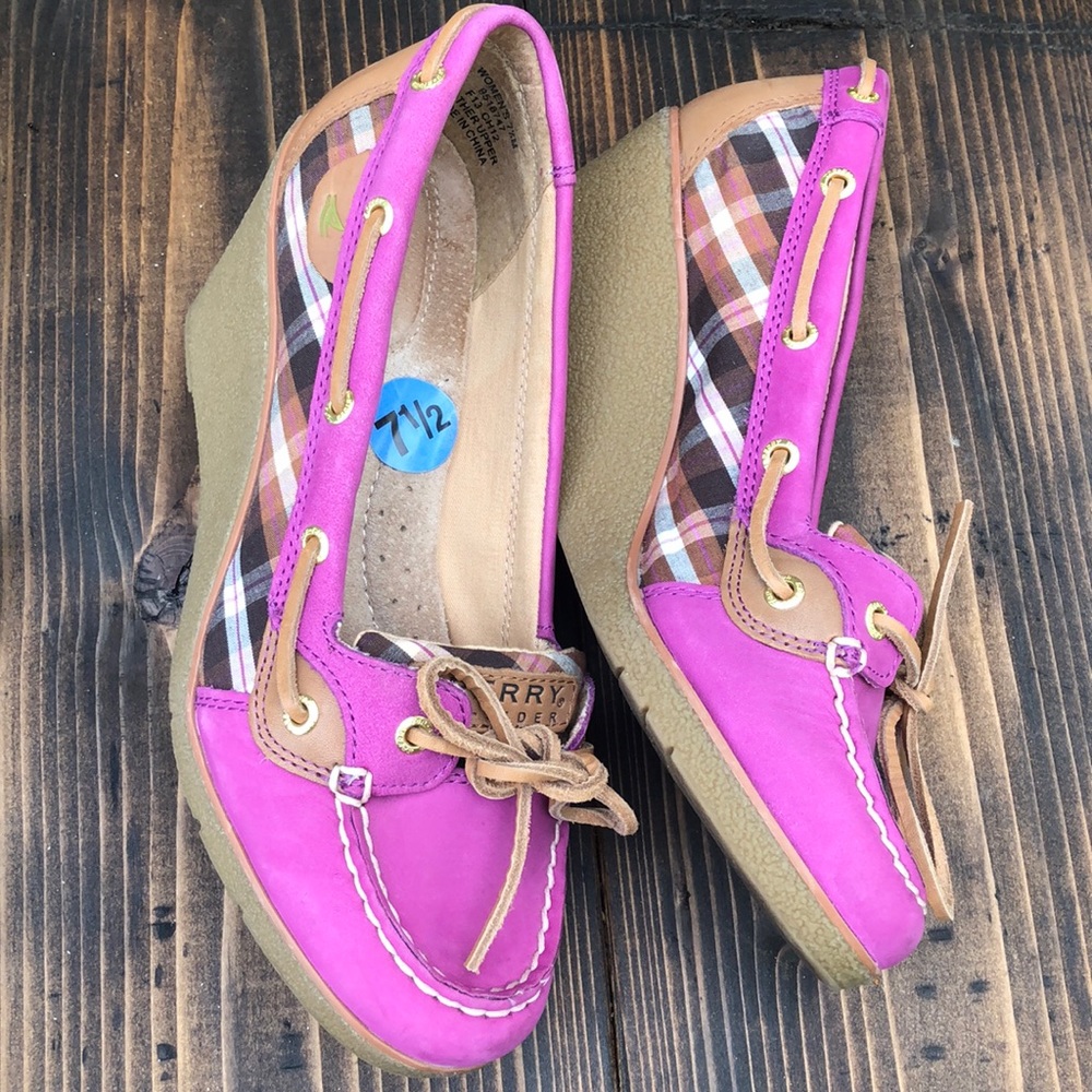 Sperry Pink and Tan Plaid Boat Shoes